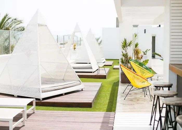 Cozy Flat With Amazing Roof In Lägenhet *